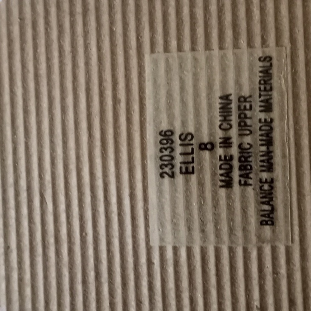 NWOT Blue Fin Wedge Thong Sandals - Picture 10 of 11